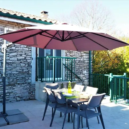 Lovely With Terrace And Garden, Holiday home Villemagne-l'Argentiere