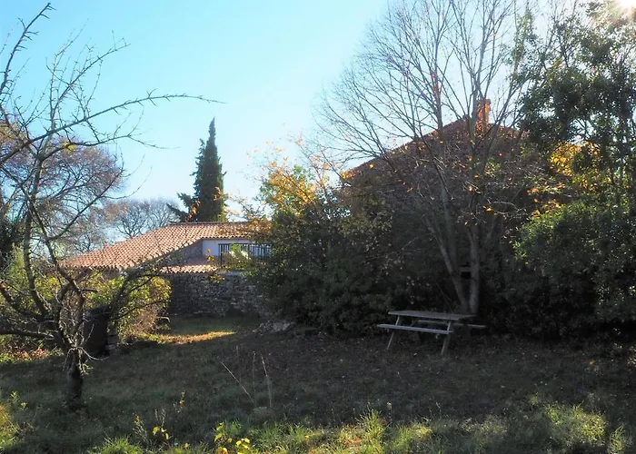 In Orb Mountains Near Salagou Vakantiehuis